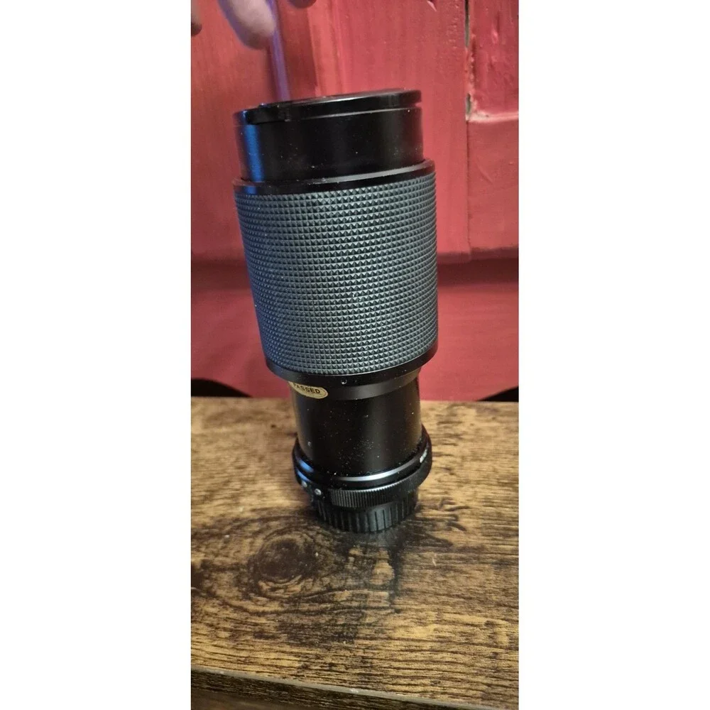 Vivitar 75-205mm f/3.8 MC Macro Focusing Zoom For Canon FD Mount Cameras EUC